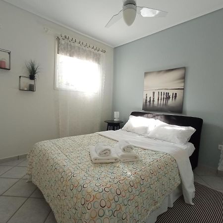 Flat With Garden Near Sea, Port And Airport Apartment Artemida  Luaran gambar